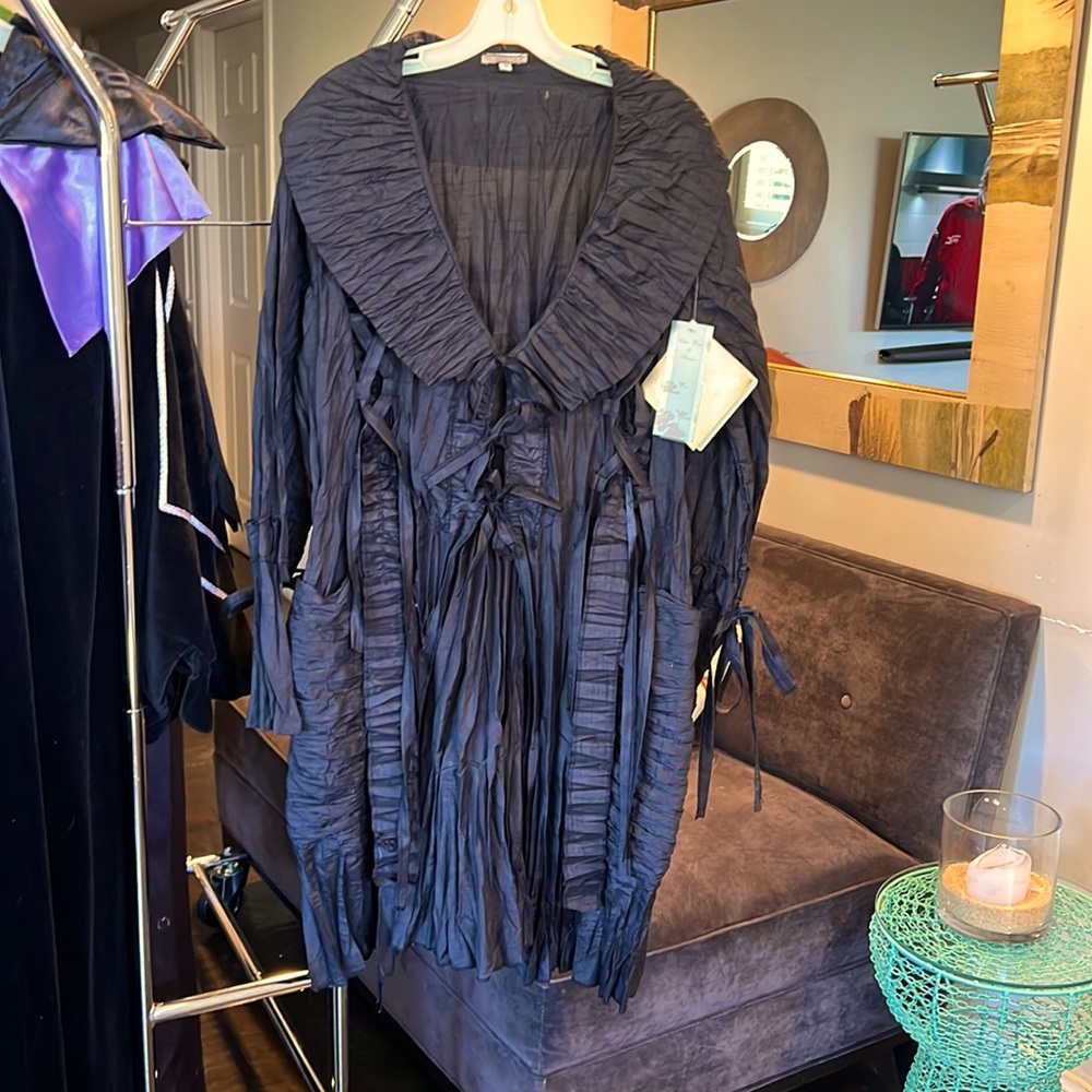 Black designer duster in size 3x
